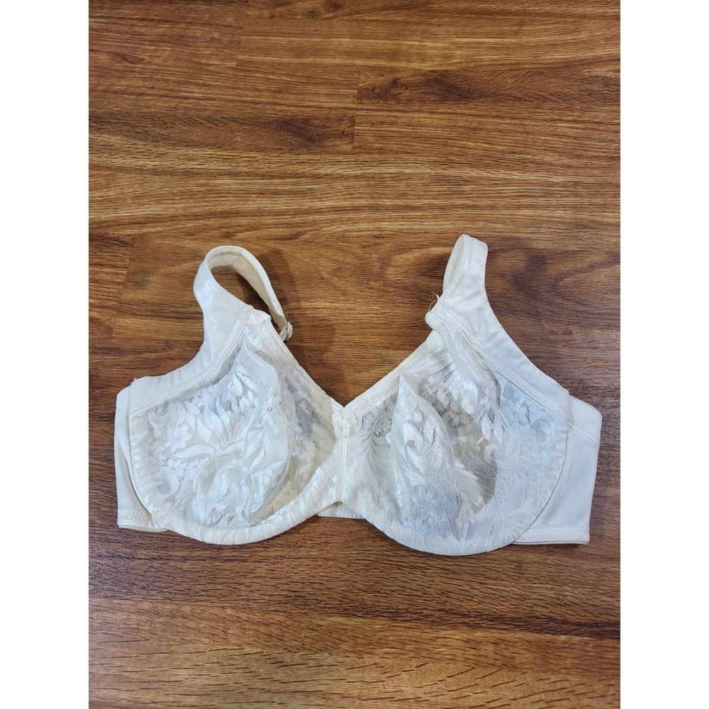 Vtge Lilyette 0925 Size 36D Off White Bra